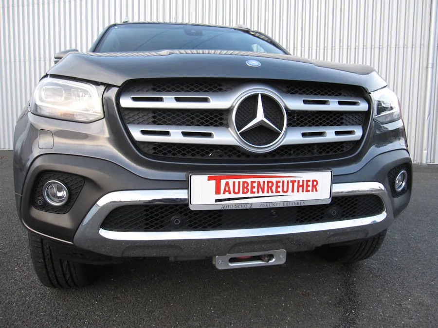 Seilwindenanbausatz Mercedes Benz x 250D. Inkl. WARN M8000