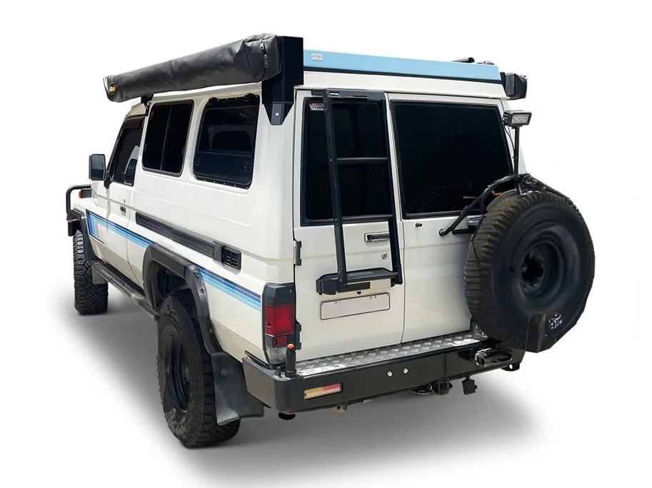 Toyota Land Cruiser 75 / 78 Troopy Leiter | Front Runner