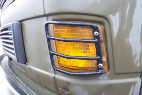 Schutzgitter für Blinker vorn passend für VW Bus T3 rechts und links