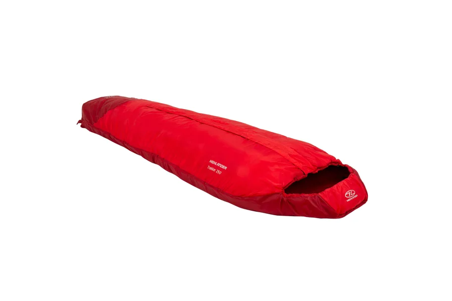 Highlander - Trekker 250 Sleeping Bag Red