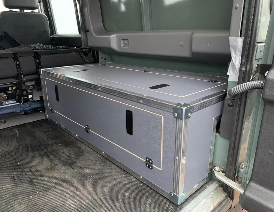 Radkastenbox grau, für Defender 110