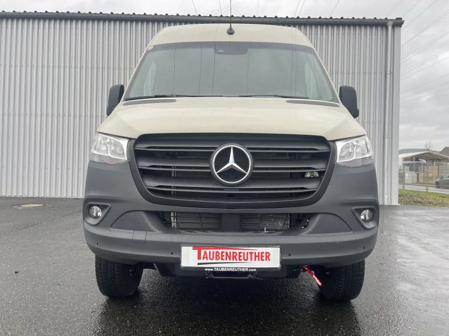 Seilwindenanbausatz Mercedes Sprinter 907 ab `22 inkl. WARN VR EVO 10s